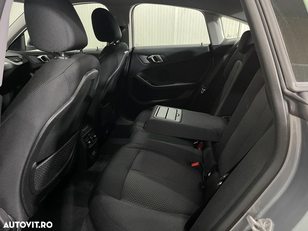 BMW Seria 2 218d AT - 13