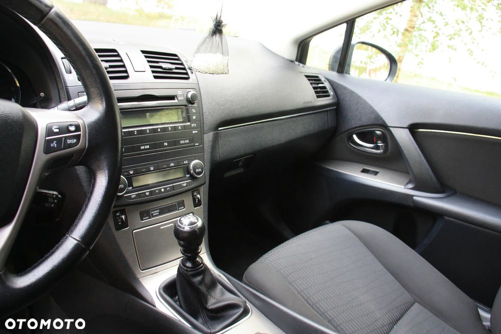 Toyota Avensis 1.8 Executive - 15