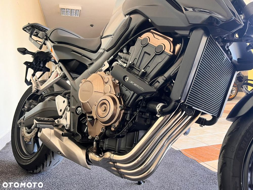 Honda CB - 16