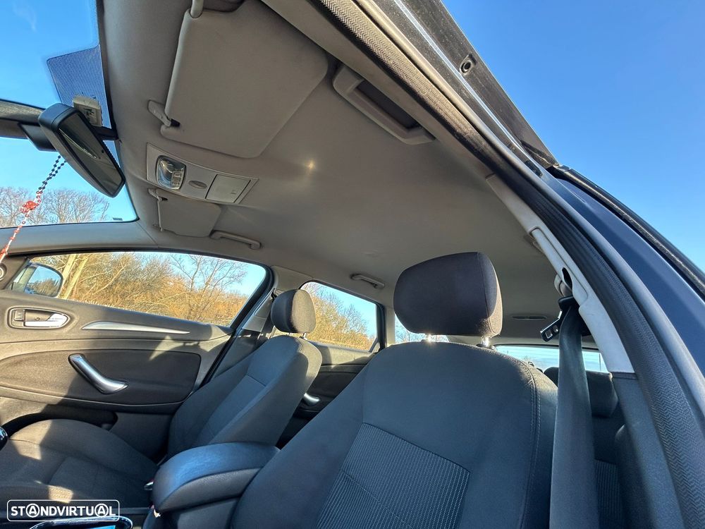 Ford Mondeo SW 1.8 TDCi Titanium - 10