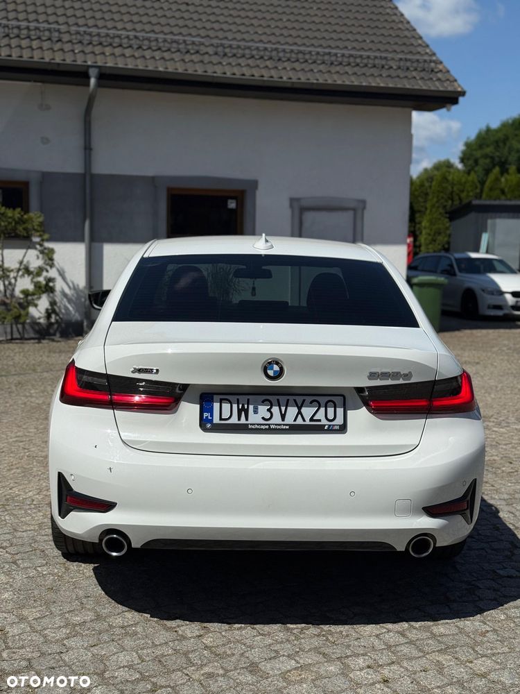 BMW Seria 3 320d xDrive Sport Line - 7