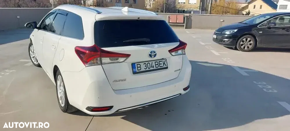 Toyota Auris - 5
