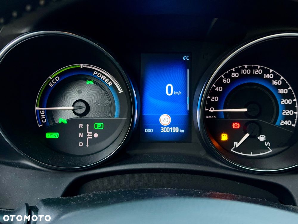 Toyota Auris Hybrid 135 Prestige - 14