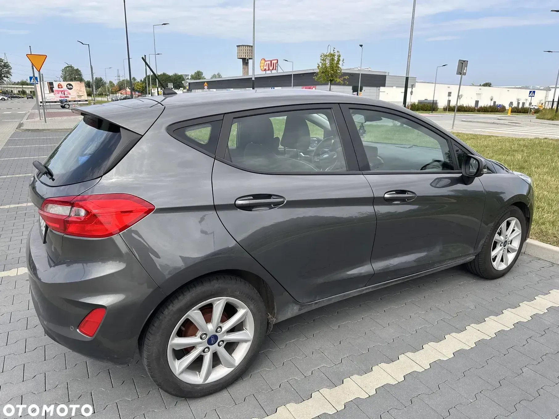 Ford Fiesta 1.0 EcoBoost S&S TREND - 2