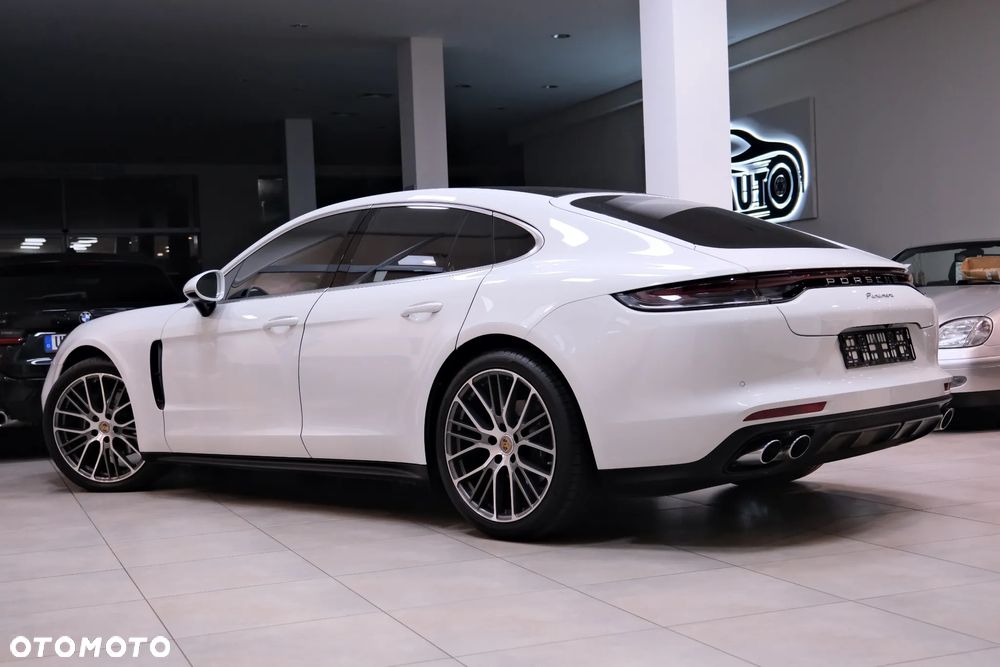 Porsche Panamera Standard - 18