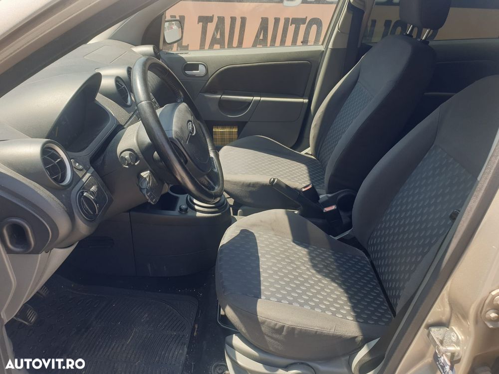 Ford Fiesta 1.4 Trend - 15