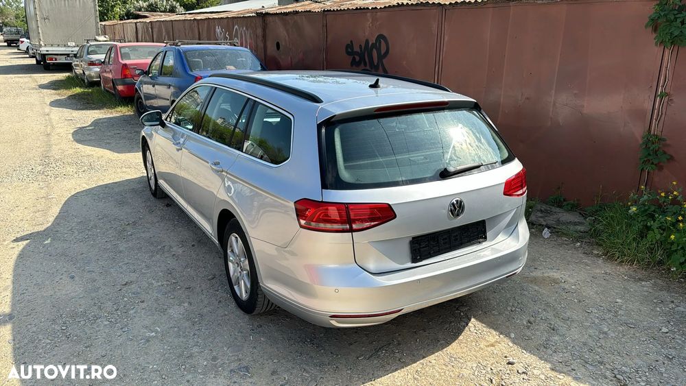 Volkswagen Passat - 3