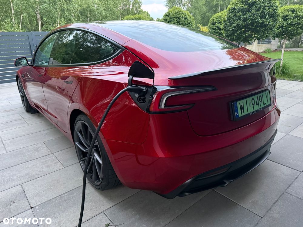 Tesla Model 3 - 11