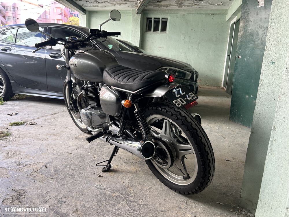 Honda CB 400T Cafe Racer - 8
