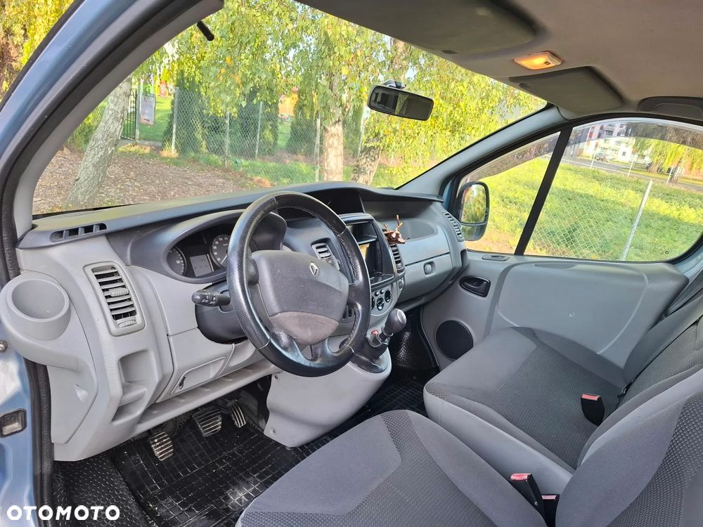Renault Trafic - 15