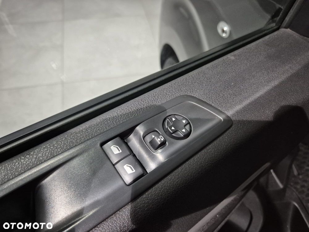 Opel Vivaro - 13