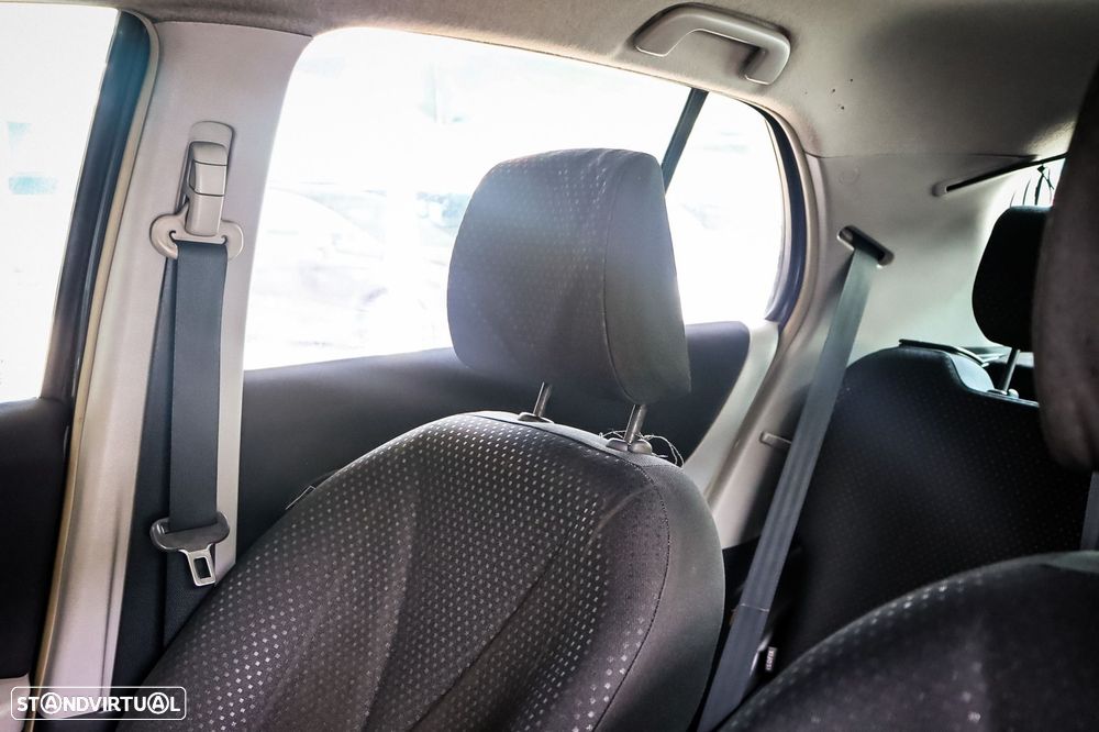 Toyota Yaris 1.0 VVT-i AC - 15