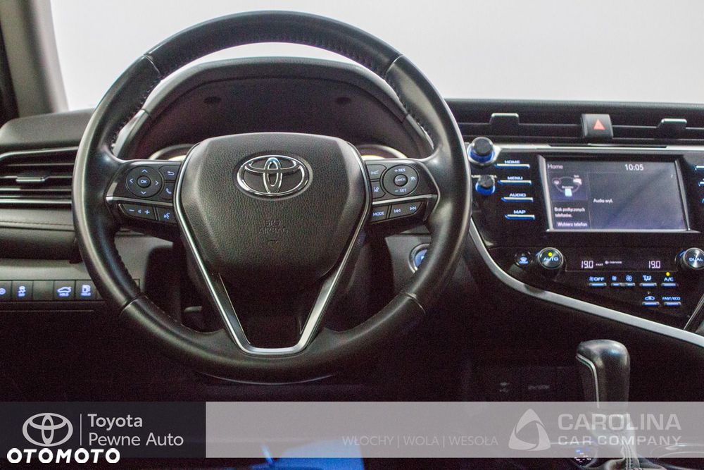 Toyota Camry - 3