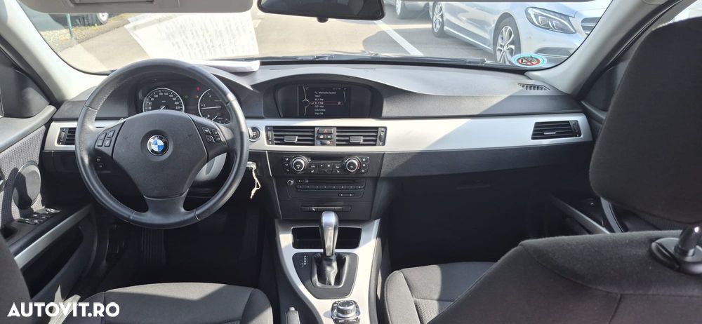 BMW Seria 3 320d DPF Aut. - 5