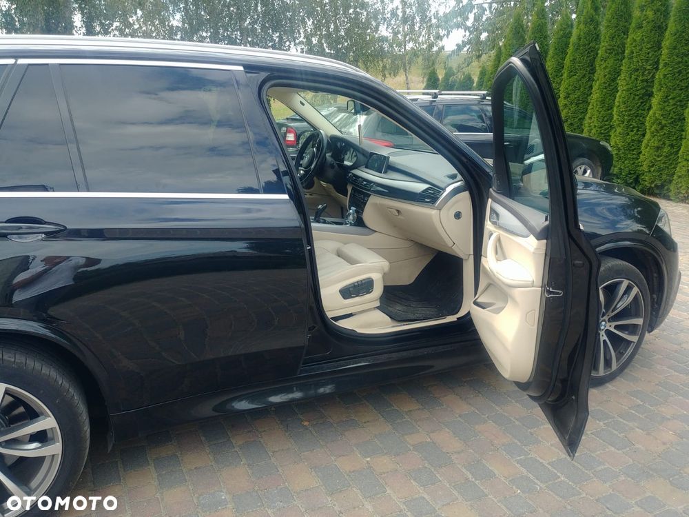 BMW X5 M M50d - 12
