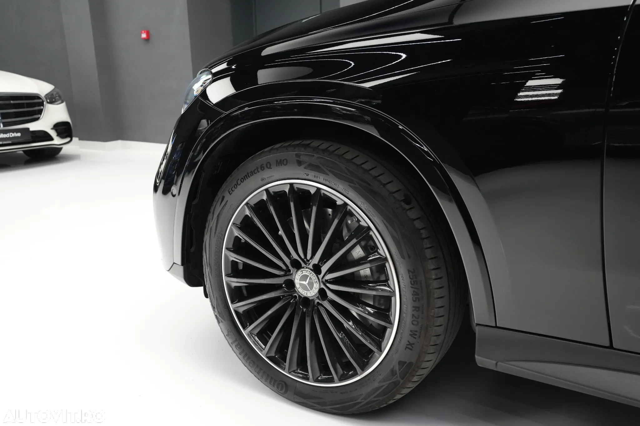 Mercedes-Benz GLC 300 d 4Matic 9G-TRONIC AMG Line Advanced - 6