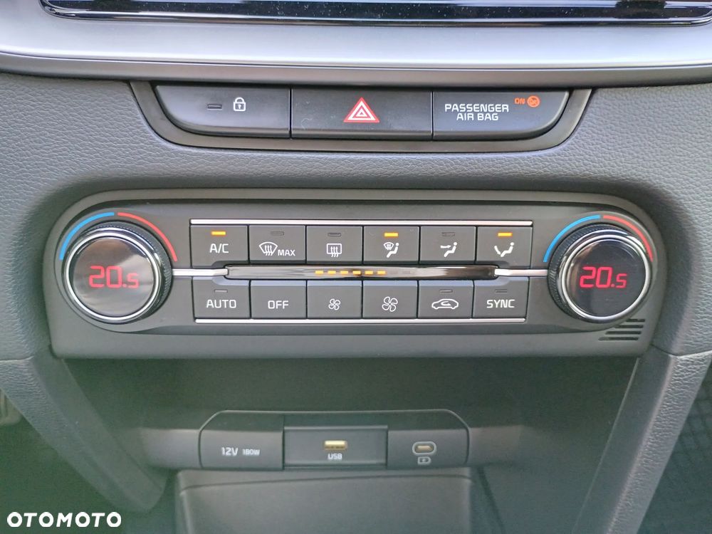 Kia Ceed 1.5 T-GDI MHEV M DCT - 19
