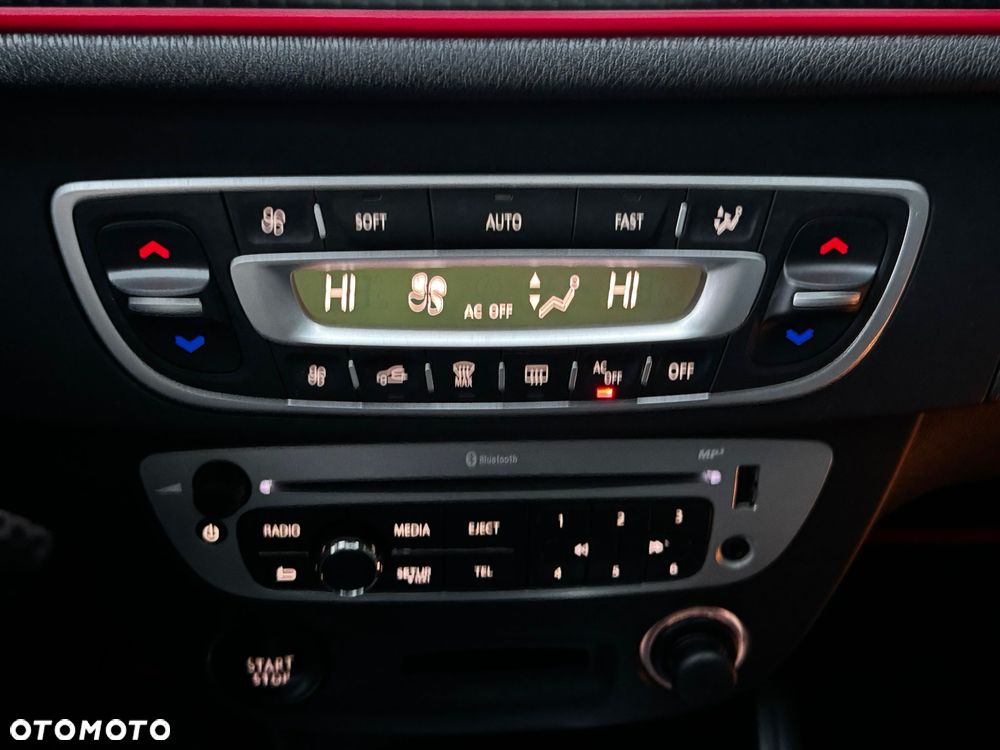 Renault Megane TCe 180 Dynamique - 4