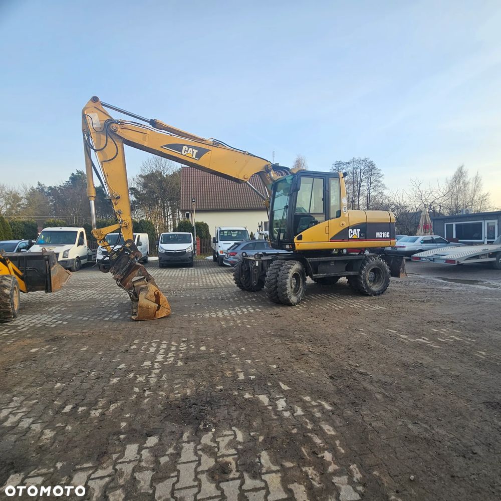 Caterpillar M316C - 4