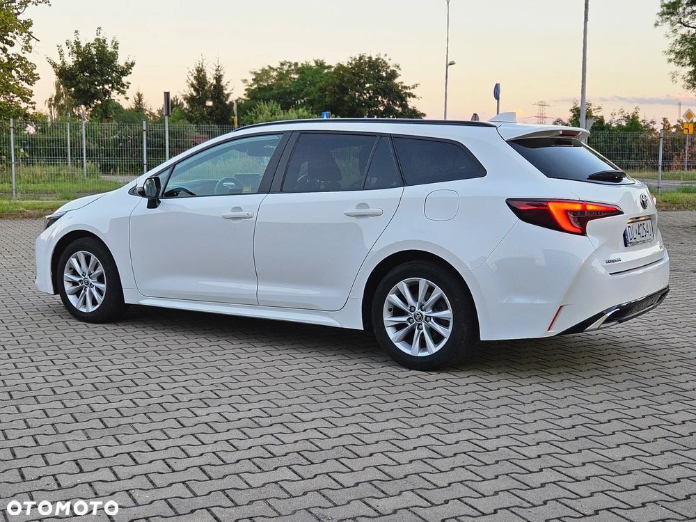 Toyota Corolla 1.8 Hybrid Comfort - 13