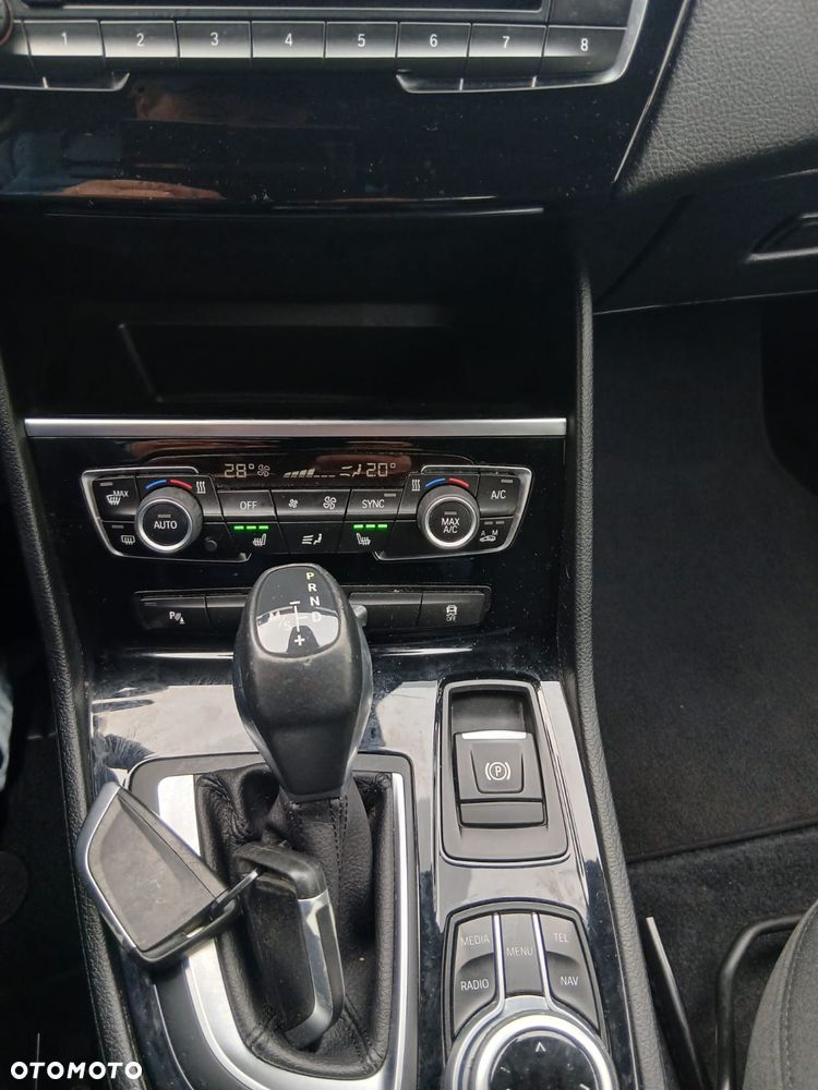 BMW Seria 2 218d Sport-Aut Advantage - 12