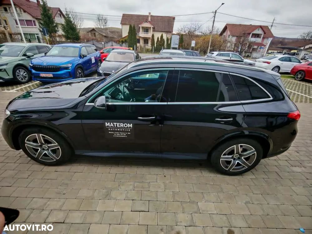 Mercedes-Benz GLC 300 4Matic 9G-TRONIC AMG Line Advanced - 8