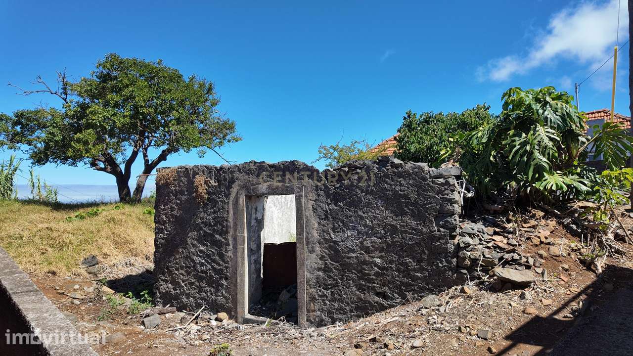 Casa em Ruínas com Vista Montanha em Ponta do Pargo, Madeira + Garagem - Grande imagem: 2/12