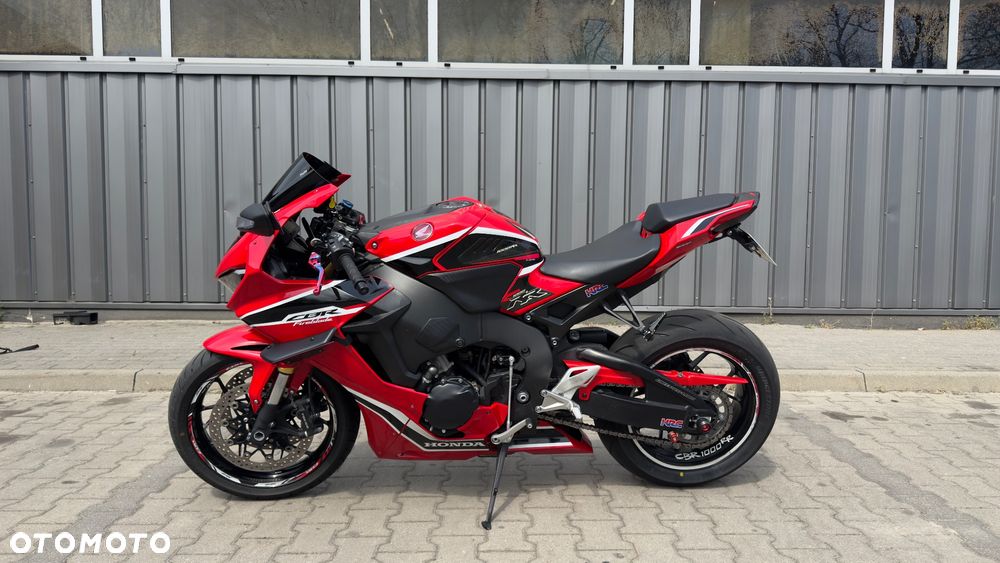 Honda CBR - 1