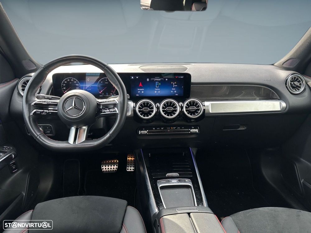 Mercedes-Benz GLB 200 d AMG Line - 10