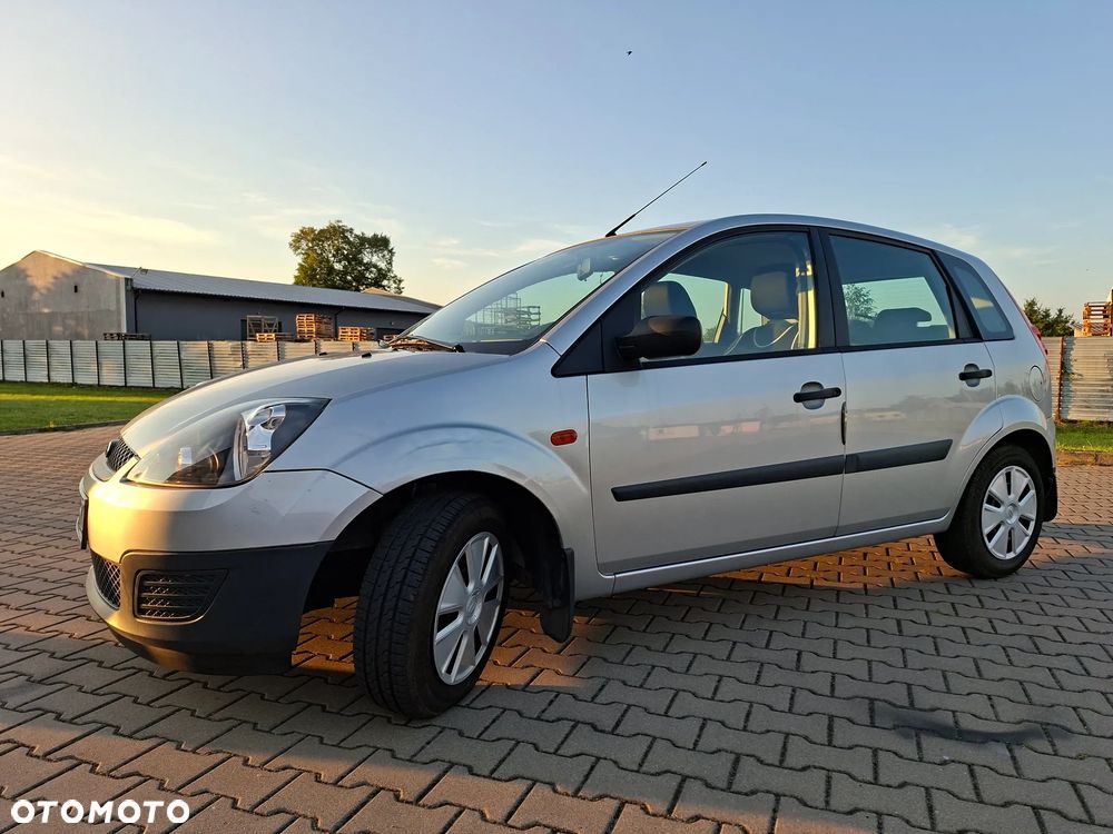 Ford Fiesta 1.3 - 5