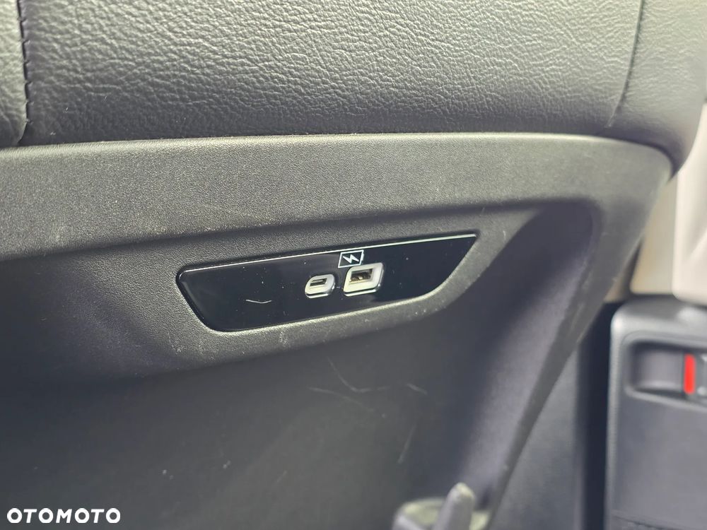 Chrysler Pacifica - 25