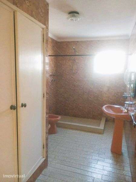 Moradia T5 Isolada, Bem localizada Bustos - Oliveira do Bairro - Grande imagem: 4/12