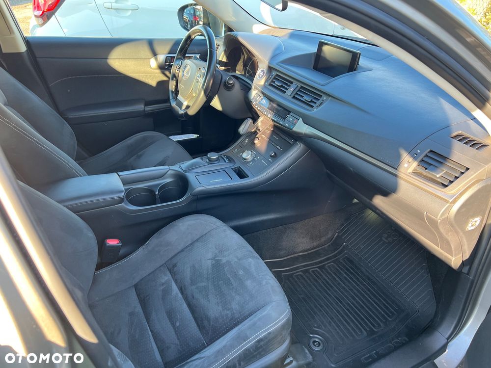 Lexus CT 200h Elegance - 12