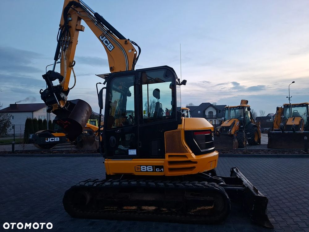 JCB JCB 86C-1 ROTOTILT - 11