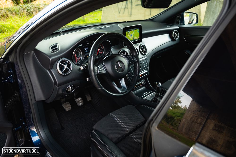 Mercedes-Benz CLA 200 Shooting Brake d Urban - 13