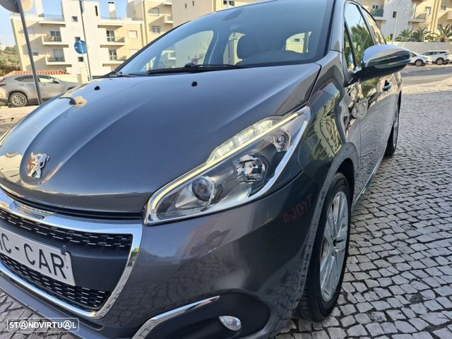 Peugeot 208 1.2 PureTech Signature - 56