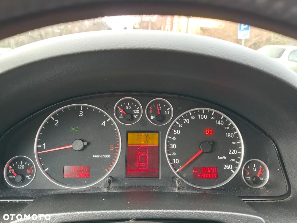 Audi A6 Avant 2.5 TDI - 22