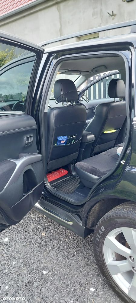 Mitsubishi Outlander 2.2 DI-D 4WD Intense - 8