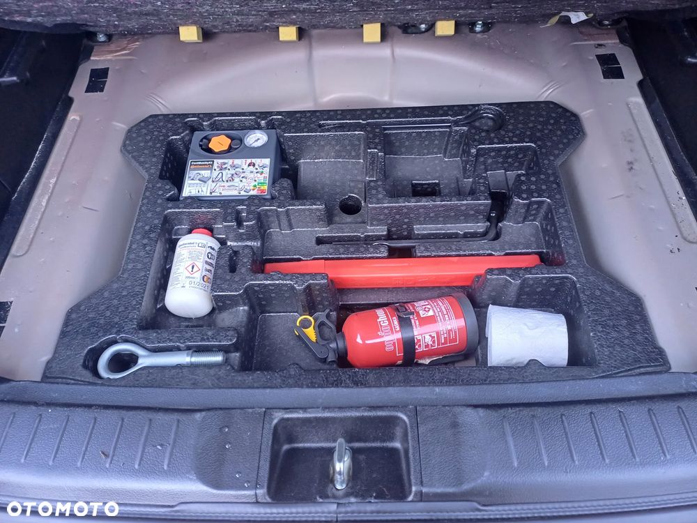 Suzuki Vitara 1.6 Comfort 4WD - 11