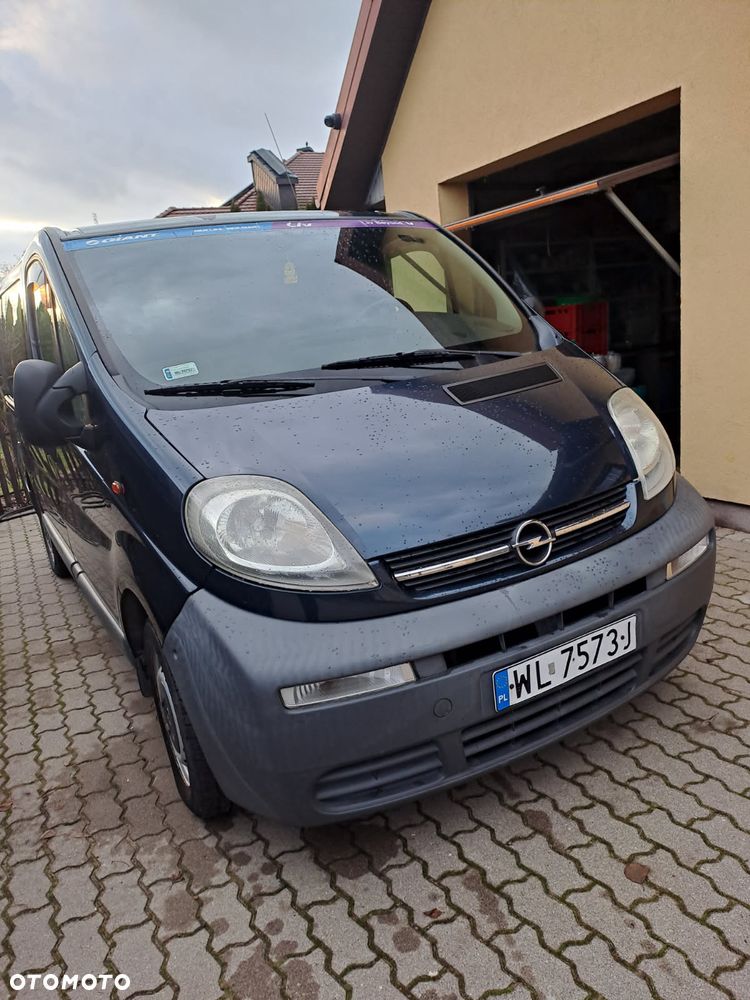 Opel Vivaro - 1