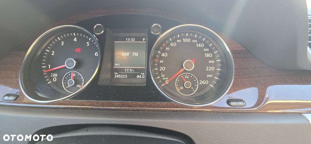 Volkswagen Passat 1.4 TSI BMT Highline DSG - 18