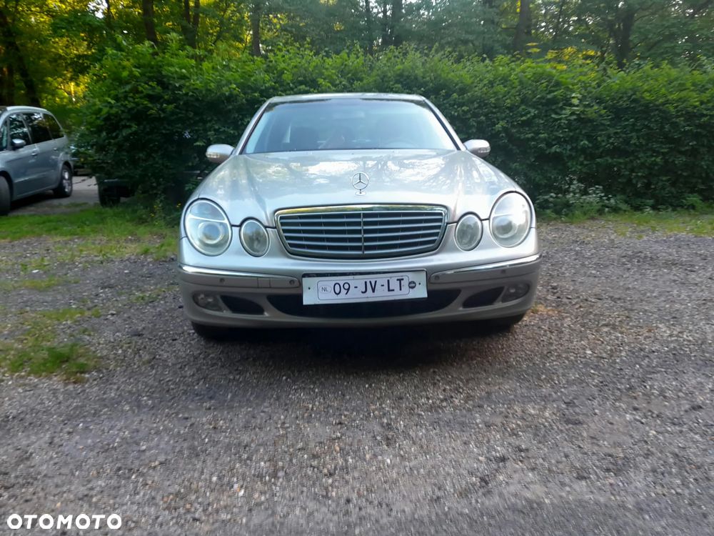 Mercedes-Benz Klasa E - 15