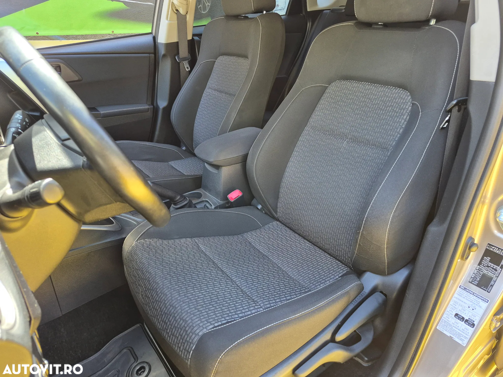 Toyota Auris 1.8 L VVT-i TS Hybrid Luna - 9