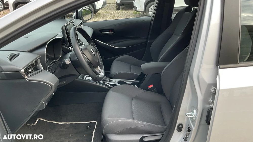 Toyota Corolla 1.8 HSD Dynamic - 13
