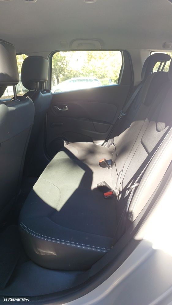 Renault Clio Sport Tourer 0.9 TCE Confort - 10