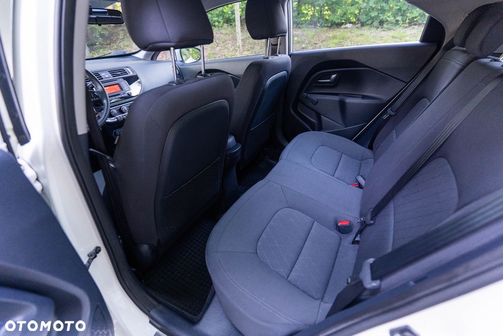 Kia Rio 1.4 L - 29