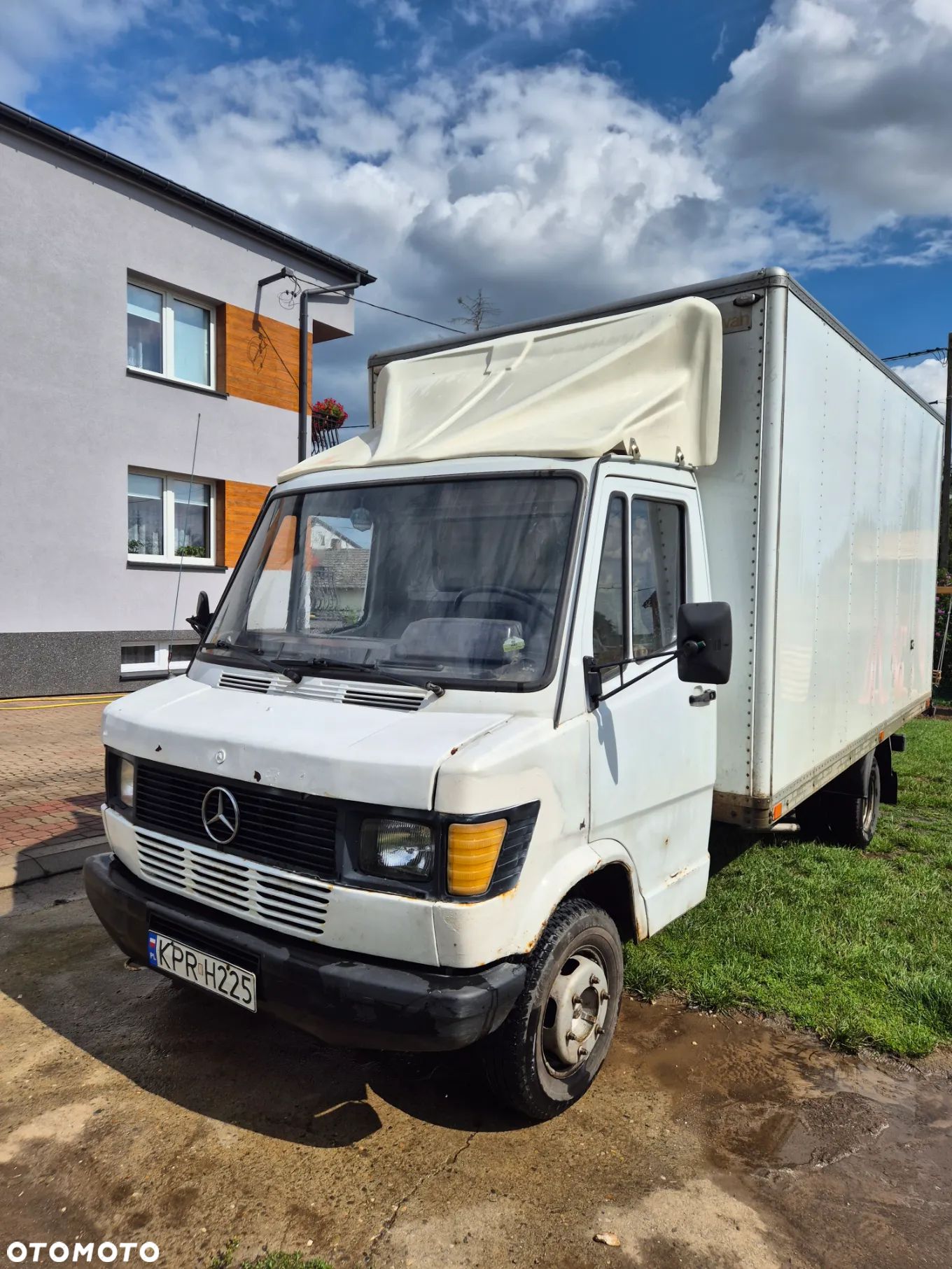 Mercedes-Benz 410 D - 1
