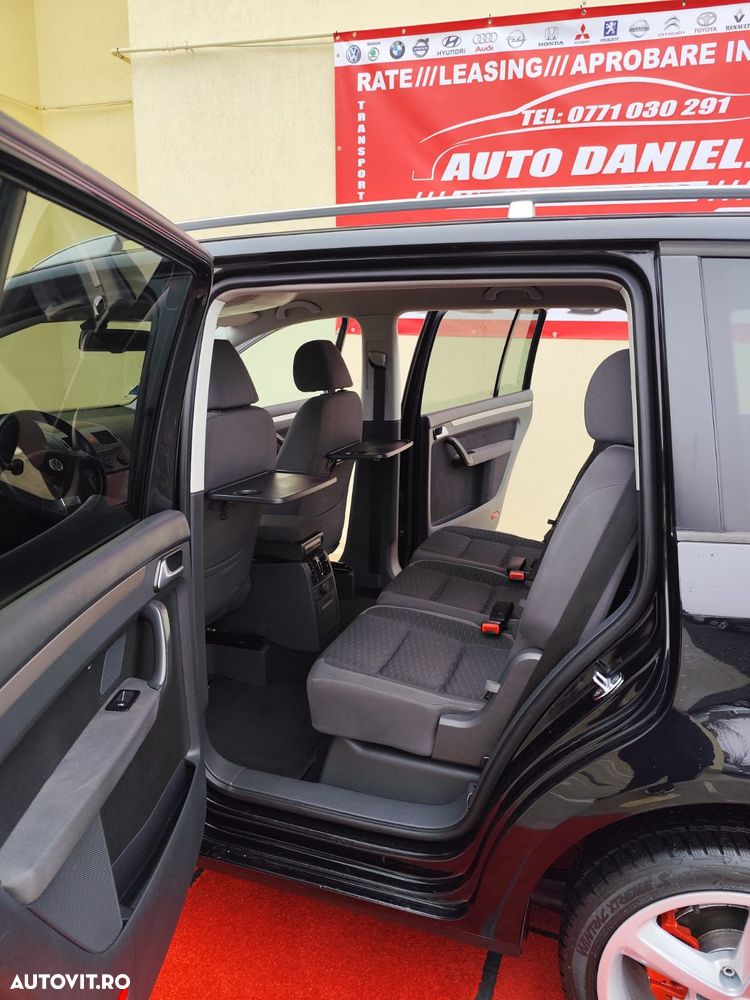 Volkswagen Touran - 7