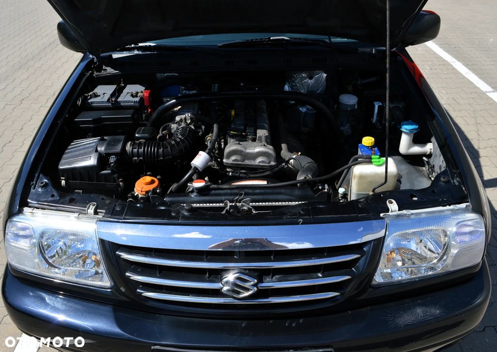 Suzuki Grand Vitara 2.0 - 37
