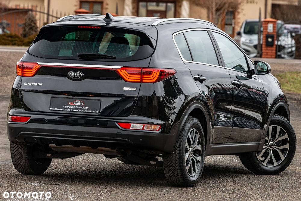 Kia Sportage 1.6 GDI 2WD Black Edition - 8